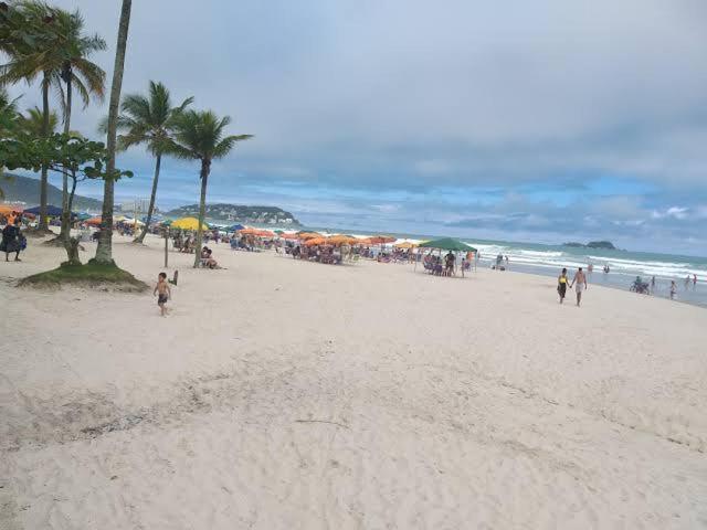 Apto Aconchegante Pe Na Areia Guarujá Exteriör bild